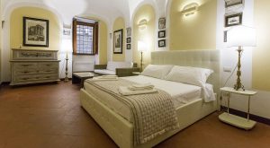 luxury-apartment-piazza-navona-room